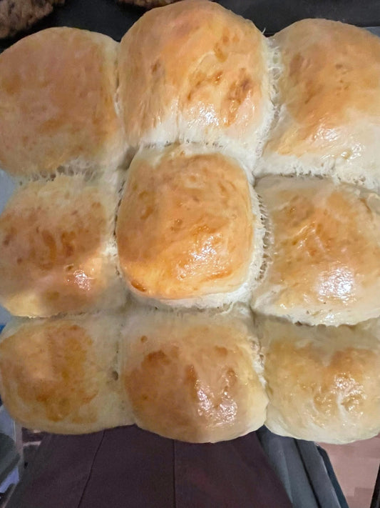 Sourdough Dinner Rolls